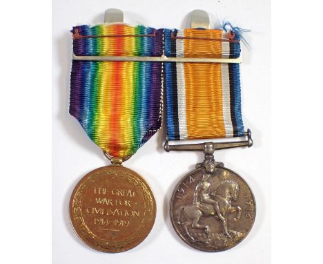 A WWI medal pair comprising War Medal and Victory Medal awarded to R-29792 Pte E L Illidge RIF BRIG 