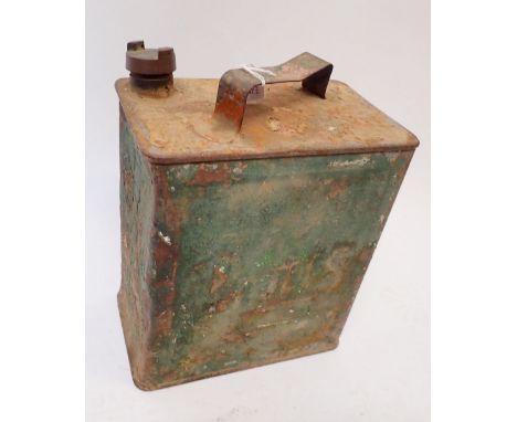 A vintage green Pratts petrol fuel can, 28cm high