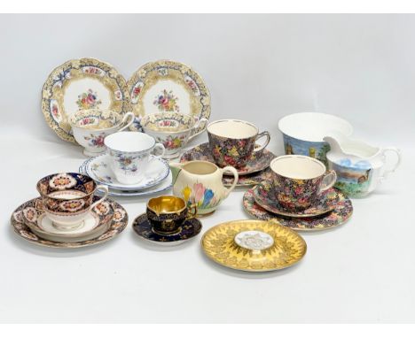 A good collection of late 19th and early 20th century cups and saucers. A late 19th century Aynsley Portland Irish Celtic des