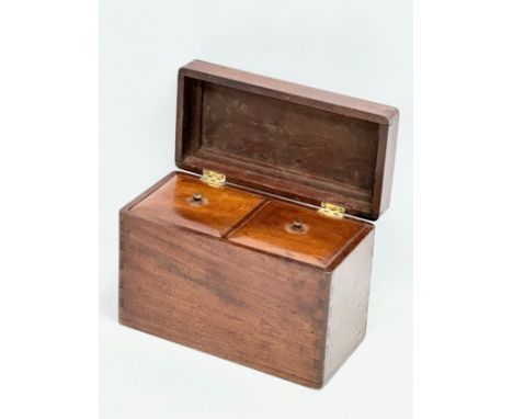 A Victorian mahogany tea caddy. 23x11x16.5cm 