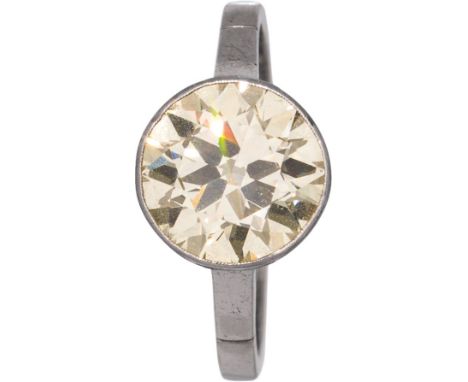Diamant-RingWeißgold, 1 Diamant im Altschliff mit ca. 3,50 - 4 KaratDm. 2,2 cm