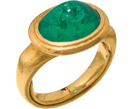 Smaragd-Ring22 Karat Gold, 1 Smaragd im Cabochonschliff mit ca. 4,50 KaratDm. 1,4