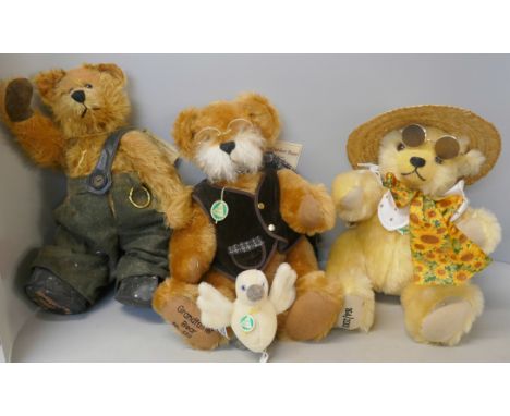 Four Teddy bears; Hermann Alberich, Grandfather bear, Summer Sunshine bear and bird 