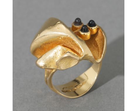 Björn Weckström, Lapponia, Ring, Gold 18K/ 750Björn WeckströmLapponia, Helsinki1968Ring. 1968. Gold 18K/ 750. 3 Steine. Gewic