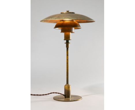 Poul Henningsen, Louis Poulsen, frühe Tischleuchte Modell PH 3/2Poul HenningsenLouis PoulsenDesign 1927Frühe Tischleuchte Mod