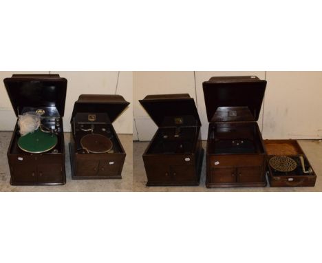 A Good New Hines Re-Entrant Gramophone, with Hines soundbox, electric turntable lamp, speed regulator, needle pots, 12-inch t