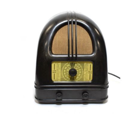 Philco 444 Peoples Set Radio black Bakelite case with twin band dial (G, with replacement back board)