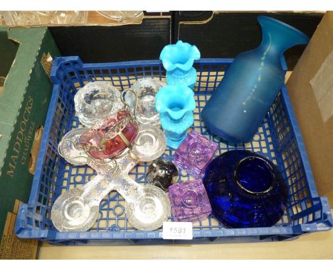 A quantity of glass including Mdina vase, Caithness 'Mooncrystal' paperweight, crystal tea light/candle holders, 'Urshult' pu
