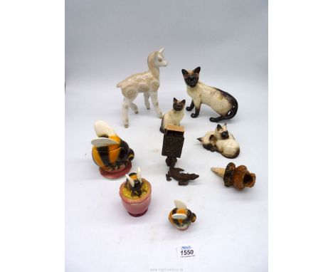 A small quantity of china animals including Beswick Siamese cats, Goebel bee pots and pepper pot, Stuart Bass Pottery toad bo