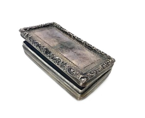 EARLY 19TH CENTURY SILVER SNUFF BOX, likely maker Francis Clark, Birmingham, of rectangular form, the hinged cover with prese