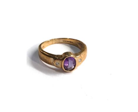 9ct gold  Amethyst &amp; Diamond ring (3.4g) 