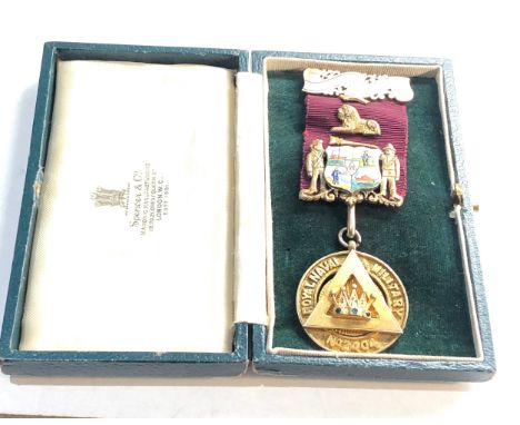 Boxed hallmarked silver &amp; enamel masonic royal naval &amp; military chapter jewel 
