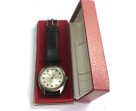 Vintage Omega Seamaster Cosmic 2000 Automatic gents wristwatch in good condition black leather strap omega buckle watch is ti