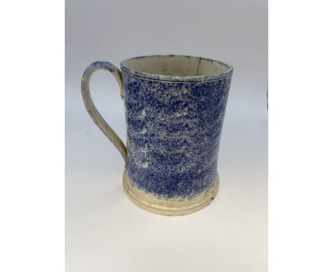 19th c Blue &amp; White Spongeware tankard
H14 D15 W11 cm