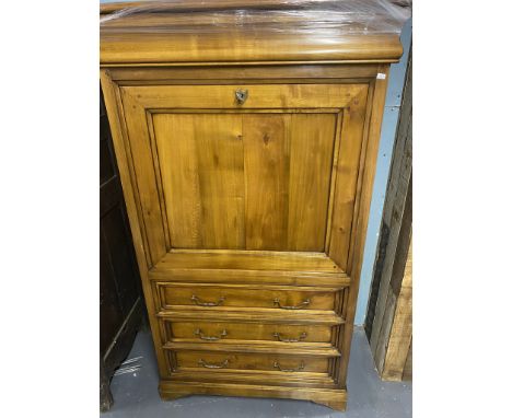 French Fruitwood Secretaire over 4 drawers
h153cm&nbsp; w91cm d40cm