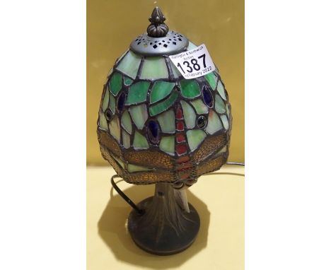 Small Tiffany style table lamp with dragonfly shade, H: 28 cm. Not available for in-house P&amp;P, contact Paul O'Hea at Mail