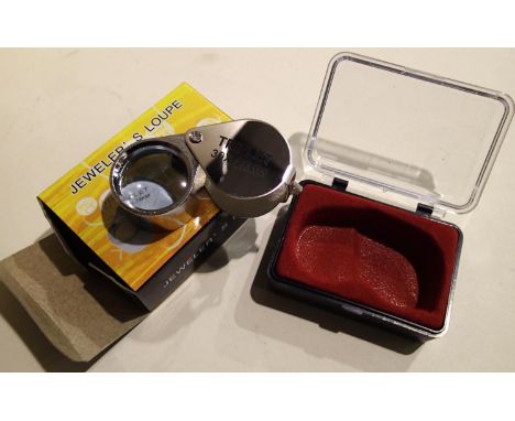 Boxed and cased 30 x 21 stainless steel jewellers loupe. P&amp;P Group 1 (£14+VAT for the first lot and £1+VAT for subsequent