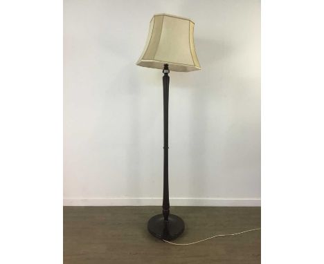 MAHOGANY FLOOR LAMP,with fluted column and shade
