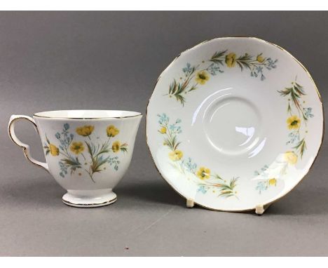 COLCLOUGH TEA SERVICE,with floral and gilt decoration 