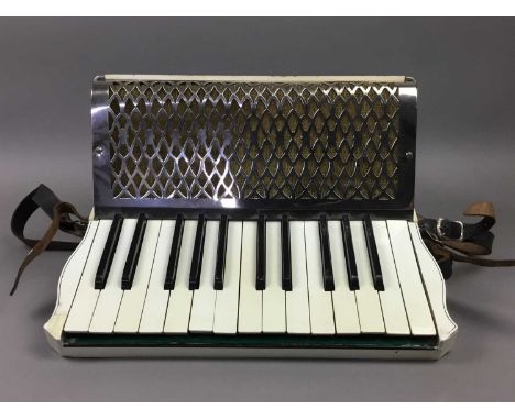 HOHNER STUDENT II ACCORDION,with case, the case 40cm wide