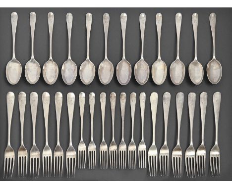 A Victorian silver table service, Hanoverian pattern with rat tail, initialled E, with additional Edwardian flatware en suite
