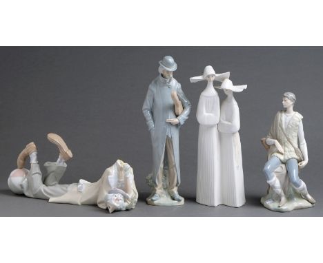 Four Lladro figures, late 20th c, including Old Man with Violin, 35cm h and smaller, printed and impressed marks  Overall con