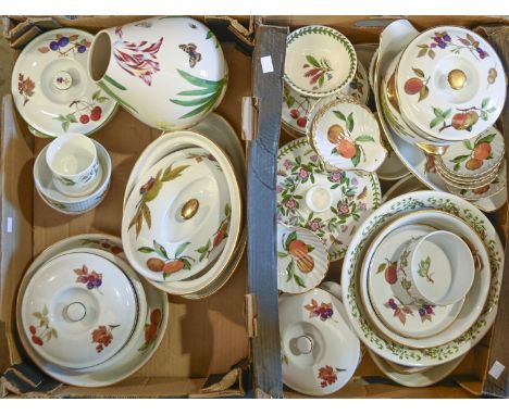 Miscellaneous Royal Worcester Evesham dinner and kitchen ware, Portmeirion pottery ornithological bowl, Spode Floral Haven ea