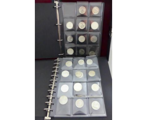   2 Münzalben DDR, u.a. Gedenkmünzen zu 5 / 10 u. 20 Mark, u.a. Müntzer (Jaeger 1624),  2 Münzalben DDR, u.a. Gedenkmünzen zu