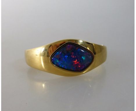   Armreif mit Opal, handgearbeiteter Armreif, Gelbgold 750, Opal (26mm x 16mm),  Armreif mit Opal, handgearbeiteter Armreif, 