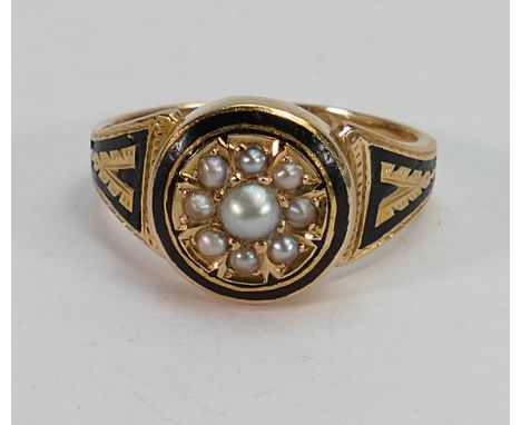 Victorian 15ct gold mourning ring: Set pearls with black enamel decoration, misshapen. Weight 3.3g.        