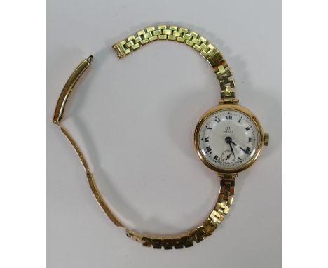 9ct gold ladies Omega vintage watch with 9ct gold bracelet: gross weight 25.8g (enamel dial cracked).