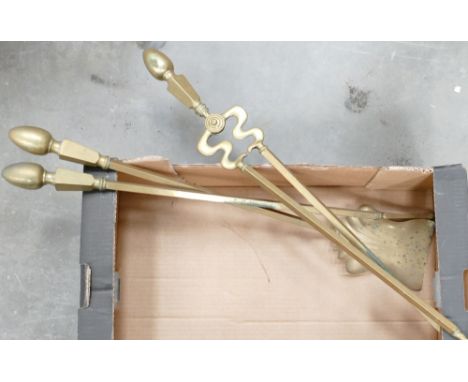 Brass Art Nouveau fire side set(3):