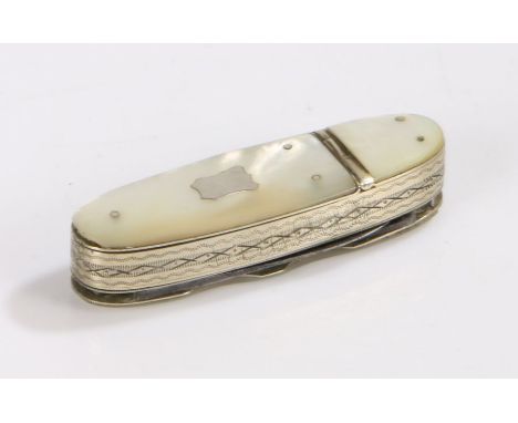 Slater Brothers 19th Century combination snuff box/pen knife, the mother of pearl handle with vacant shield shaped cartouche,