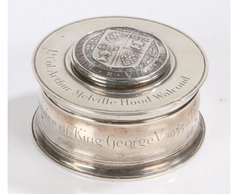 George V silver inkwell, London 1935, maker Garrard &amp; Co. Ltd. the hinged lid with crest and latin motto Justitia Virtutu