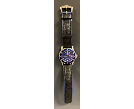 Tag Heuer - 1990s 1500 series Professional 200M wristwatch, Blue dial, luminous arrow dot and block baton markers, centre sec