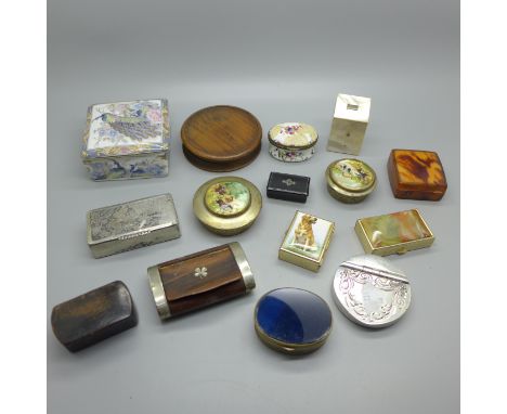 Fifteen small boxes including snuff boxes, (oval enamel box a/f) 