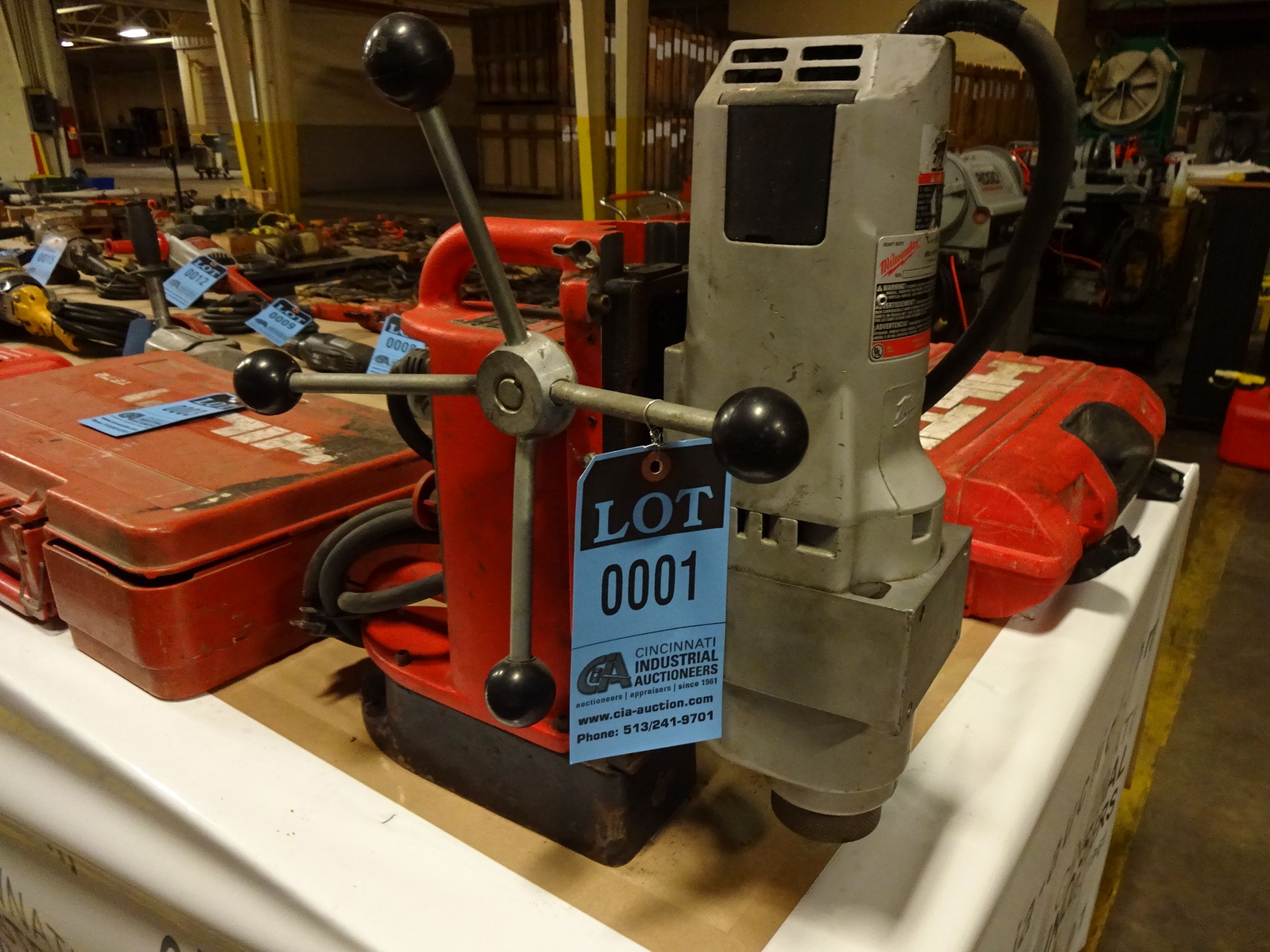 11/4" MILWAUKEE CAT. NO. 42971 BASE DRILL