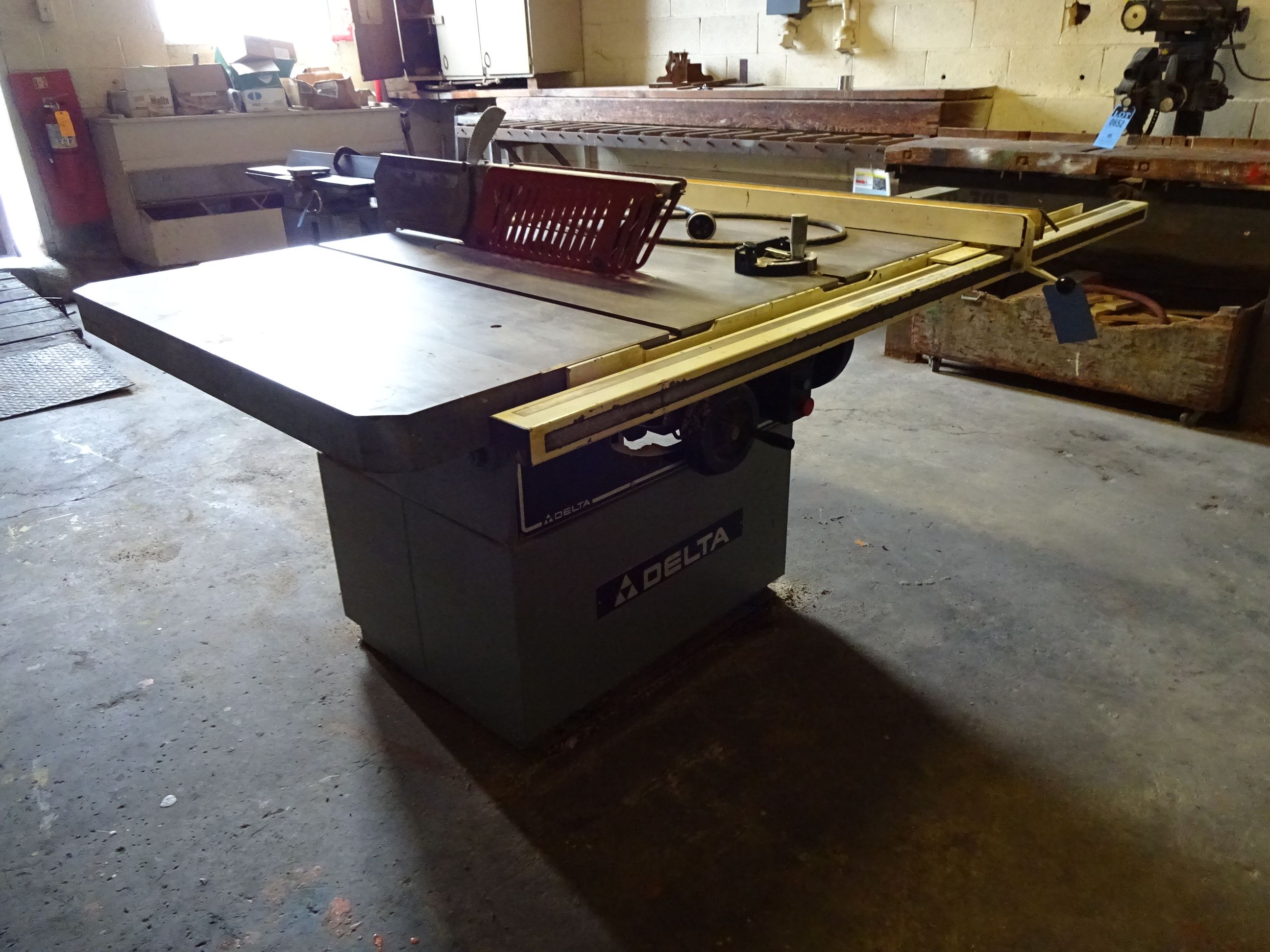 DELTA MODEL RT40 TABLE SAW, BLADE GUARD, RIP FENCE
