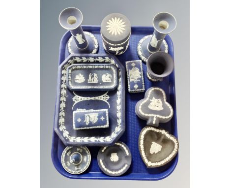 A tray containing 12 pieces of Wedgwood Jasperware.