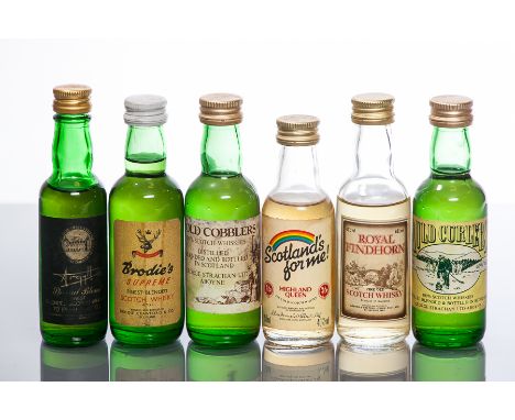 24 ASSORTED BLENDED SCOTCH WHISKY MINIATURES  
To Include: Argyll, Auld Culers, Brodie's, Cutty Sark,  Director's Choice (2 o
