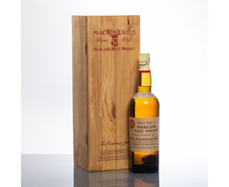 MACKINLAY'S SHACKLETON REPLICA
Blended Scotch Whisky, label states: "specially prepared for the British Antarctic Expedition 