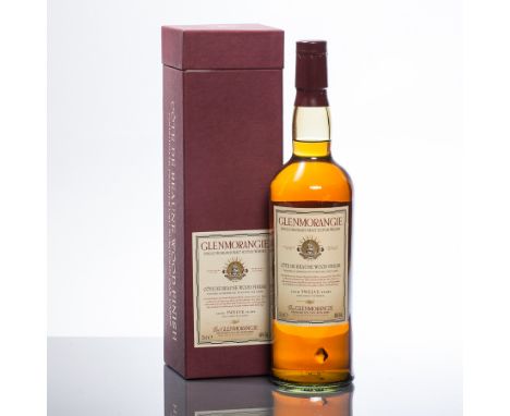 GLENMORANGIE COTE DE BEAUNE WOOD FINISH 12 YEARS OLD
Single Highland Malt Scotch Whisky, finished in Premier Cru Burgundy Oak