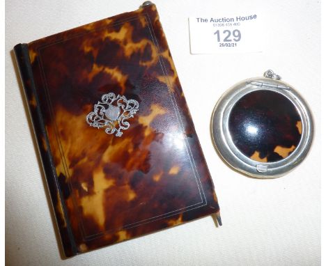 Silver and tortoiseshell fob patch box, hallmarked for London 1924, Cohen &amp; Charles together with a tortoiseshell card ca