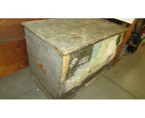 A pine tool box. (Collect only) 