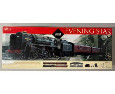 Hornby Model Railways - R1052 Marks &amp; Spencer Evening Star train set, comprising BR 2-10-0 'Evening Star' Class 9F locomo