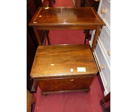 An early 19th century mahogany and rosewood crossbanded Pembroke table, having single end drawer on tapering supports, w.76cm