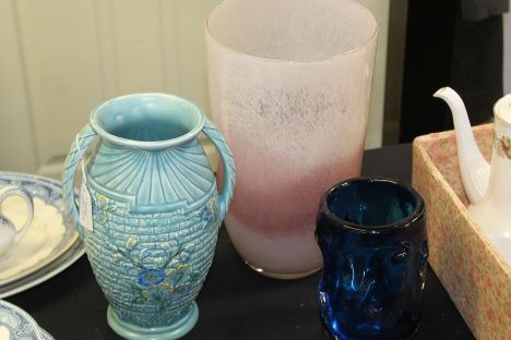 Arthur Wood mid 20th Century vase with foliate decoration on a brick effect ground, art glass blue vase, art glass puce and w