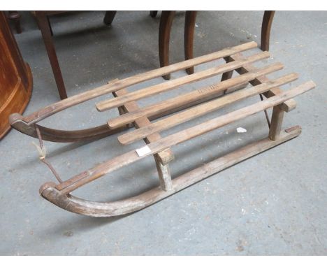 VINTAGE WOODEN SLEIGH