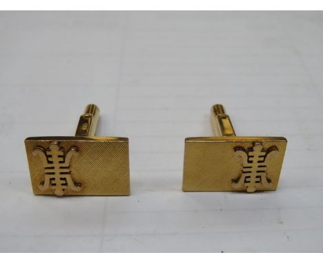 PAIR OF 18ct GOLD RECTANGULAR CUFFLINKS 