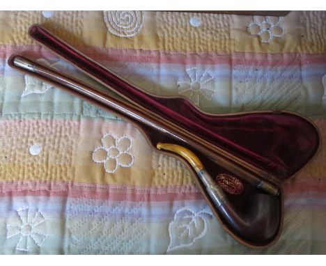 GOOD QUALITY SILVER MOUNTED EXTENDABLE SMOKER'S PIPE WITH AMBER COLOURED MOUTHPIECE WITHIN CROCODILE SKIN CASE 
